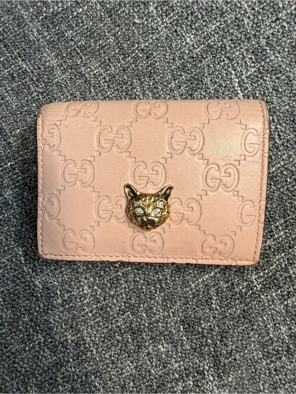 Gucci Pink GG Embossed Leather Card Wallet with Gold Cat Head